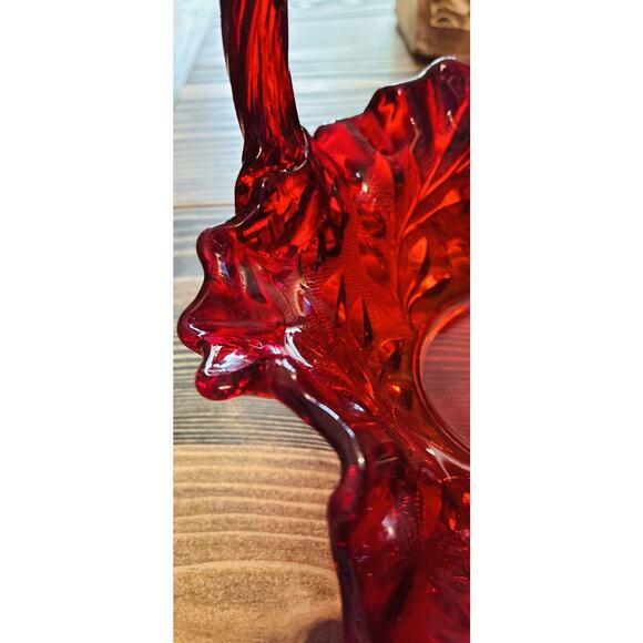 Vtg Fenton Amberina Red Ruffled 1983 Twisted Handle Ruffled Texture Leaf Pattern - Picture 8 of 9